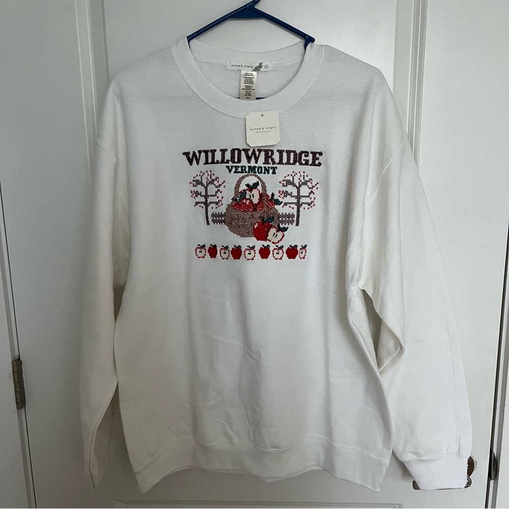 NEW Altar’d State Willowridge Vermont Embroidered Sweatshirt Size M/L & L/XL NWT - Picture 6 of 13